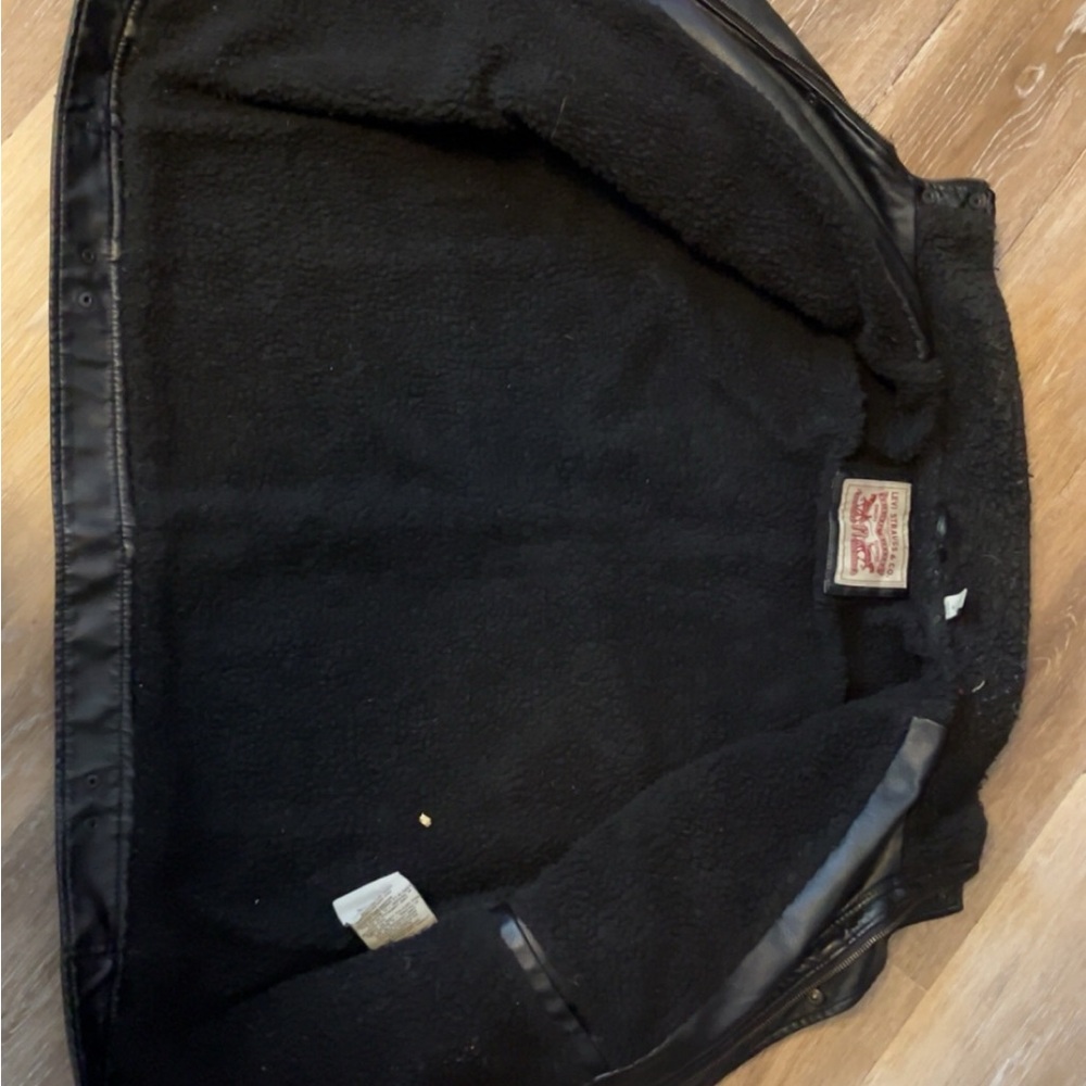 Levi’s Leather Jacket - Picture 4 of 6